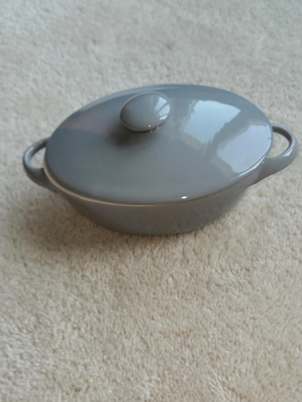 NWOT-Small Gray Casserole Dish with Lid.